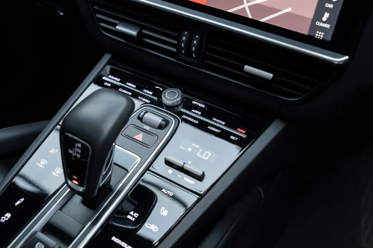Vehicle Image 30