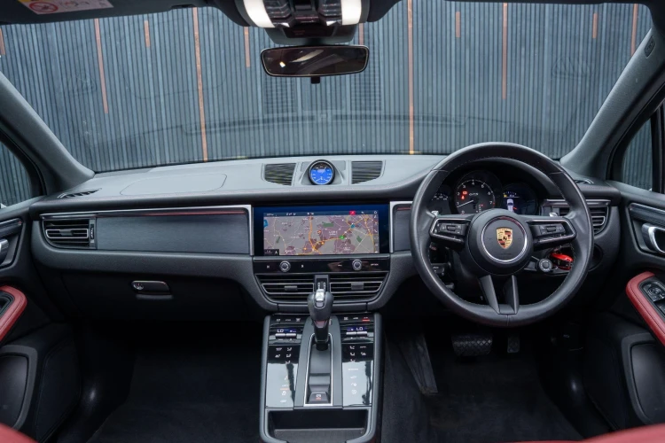 Vehicle Image 40