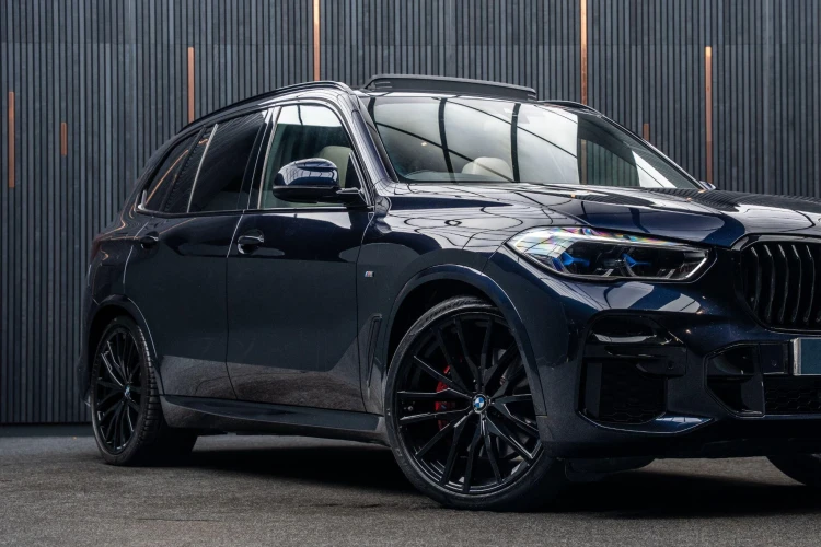 Vehicle Image 7