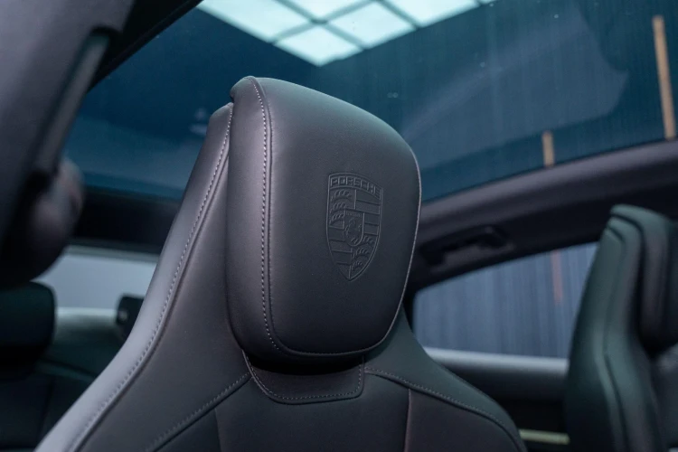 Vehicle Image 39