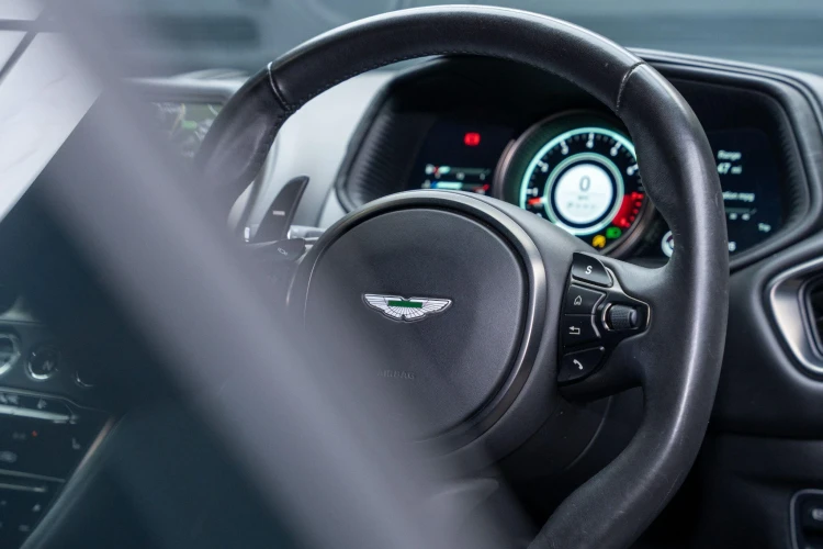 Vehicle Image 36