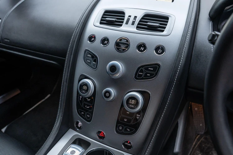 Vehicle Image 31