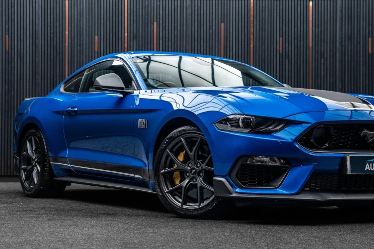 Vehicle Image 7