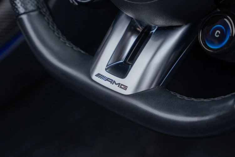 Vehicle Image 38