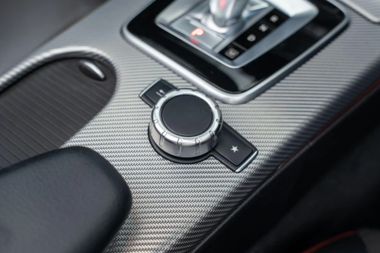 Vehicle Image 30