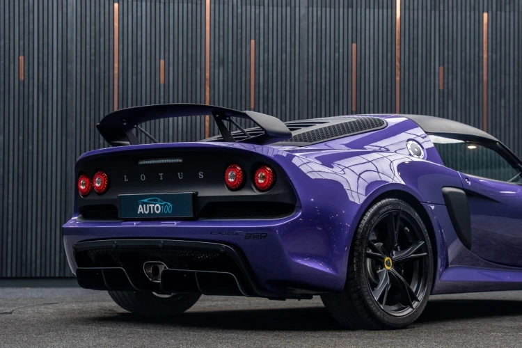 Vehicle Image 21