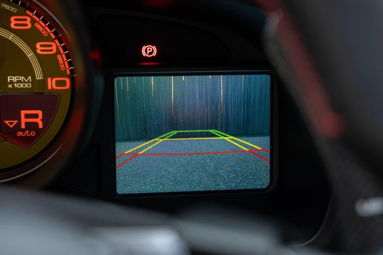 Vehicle Image 21