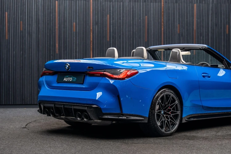 Vehicle Image 23