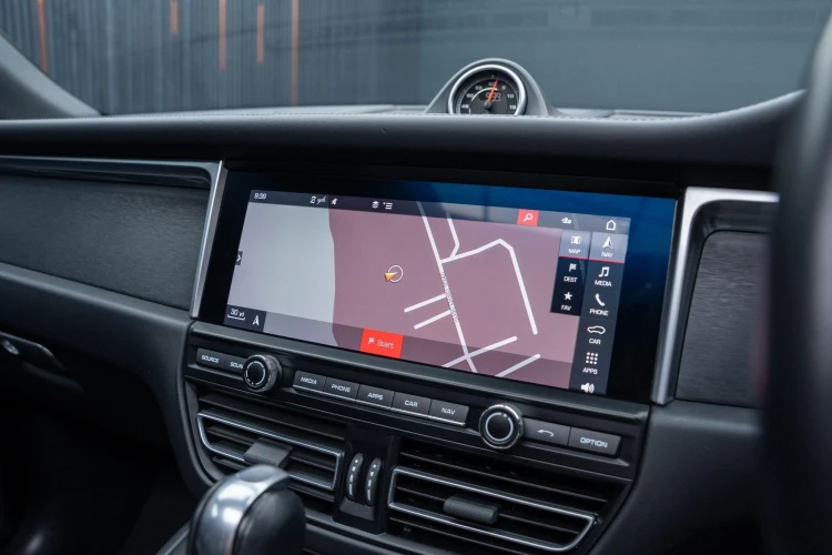 Vehicle Image 10