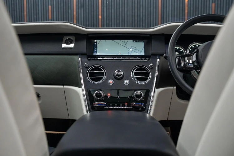 Vehicle Image 41