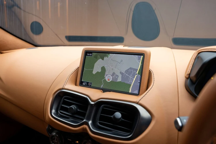 Vehicle Image 8