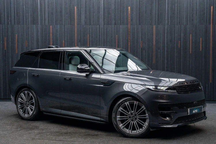 Vehicle Image 5