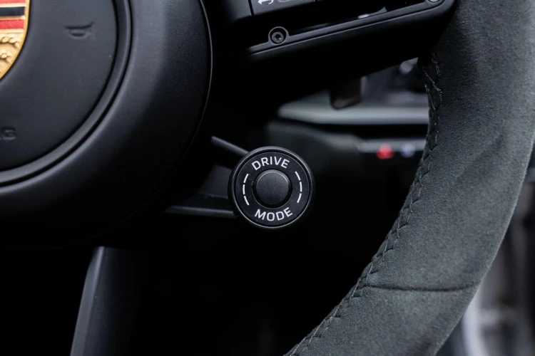 Vehicle Image 22
