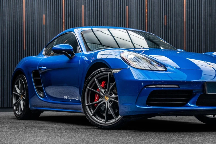 Vehicle Image 7