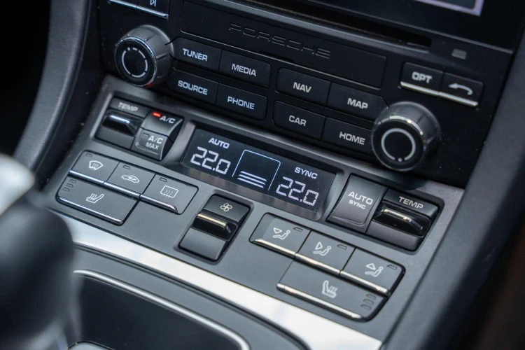 Vehicle Image 20
