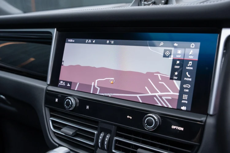 Vehicle Image 10
