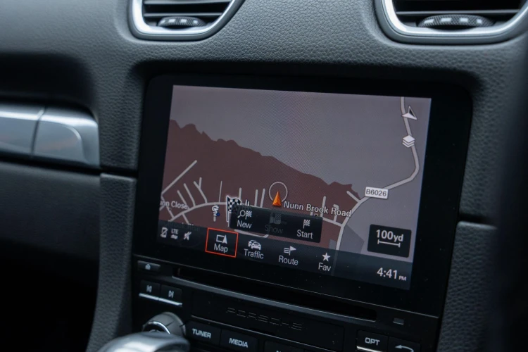 Vehicle Image 8