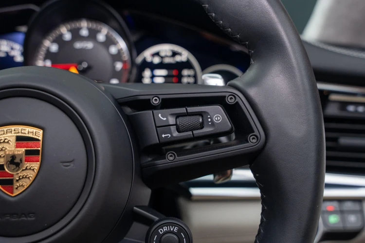 Vehicle Image 20