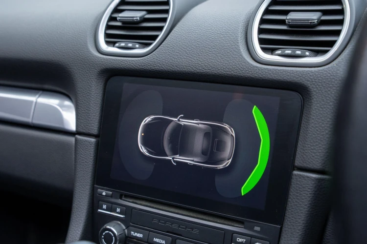 Vehicle Image 10