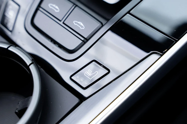 Vehicle Image 18