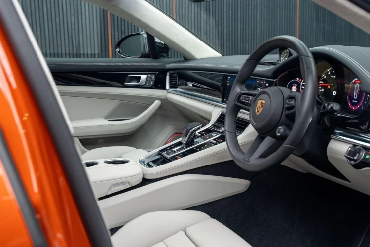Vehicle Image 40