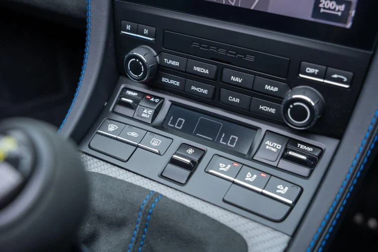 Vehicle Image 39
