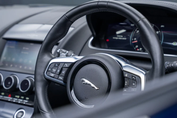 Vehicle Image 40