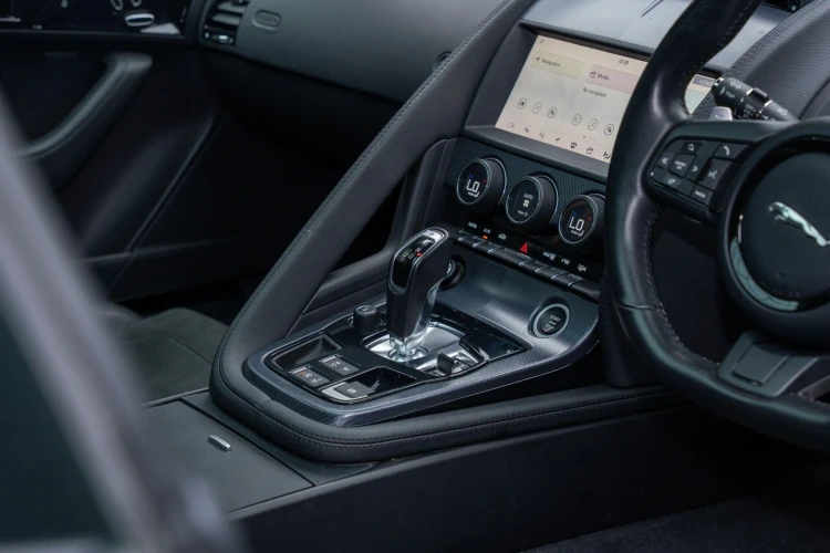 Vehicle Image 35