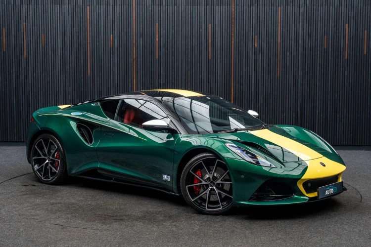 Vehicle Image 5