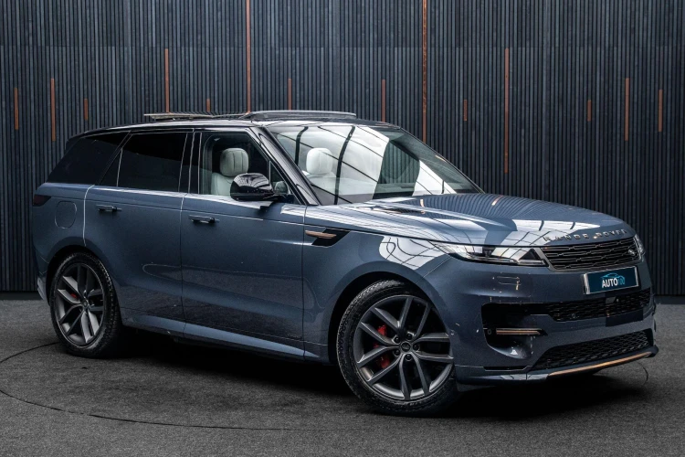 Vehicle Image 5