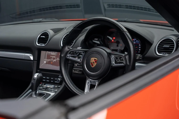 Vehicle Image 35