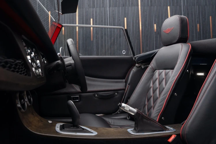 Vehicle Image 30