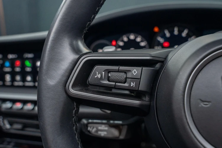 Vehicle Image 22