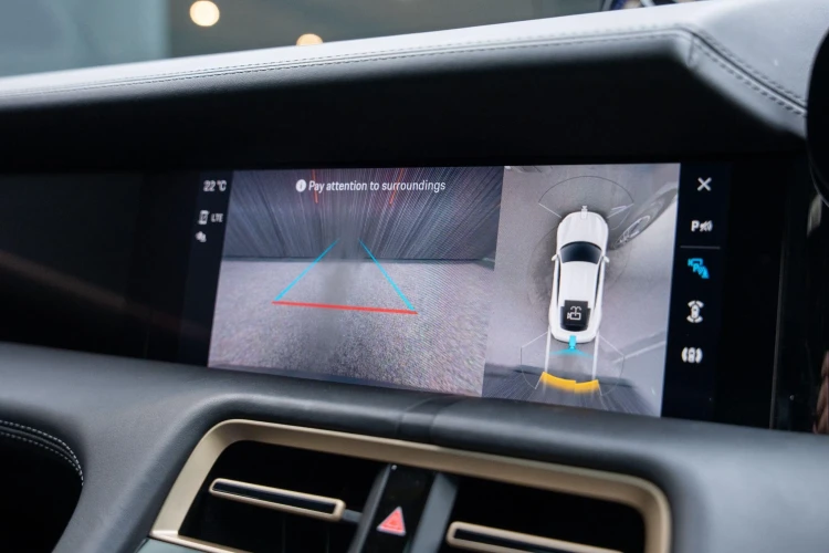 Vehicle Image 10