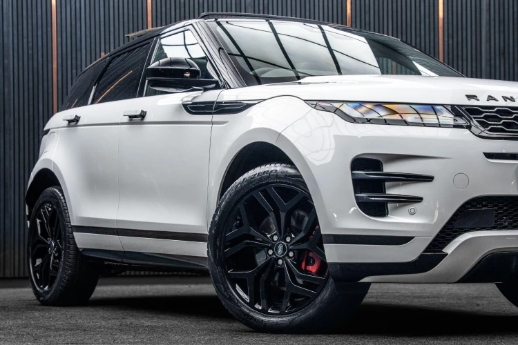 Vehicle Image 7