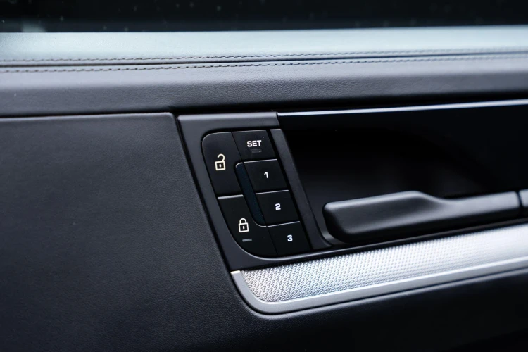 Vehicle Image 41
