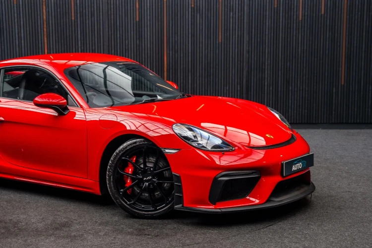 Vehicle Image 9