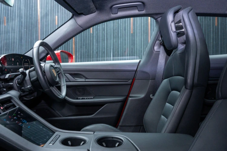 Vehicle Image 40