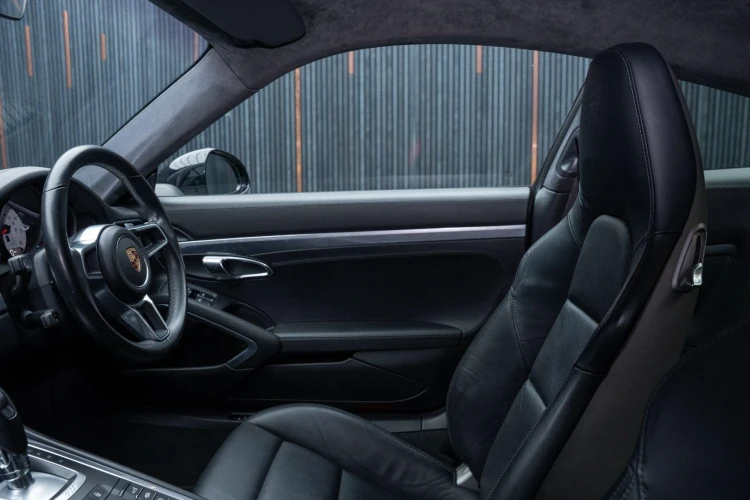 Vehicle Image 36