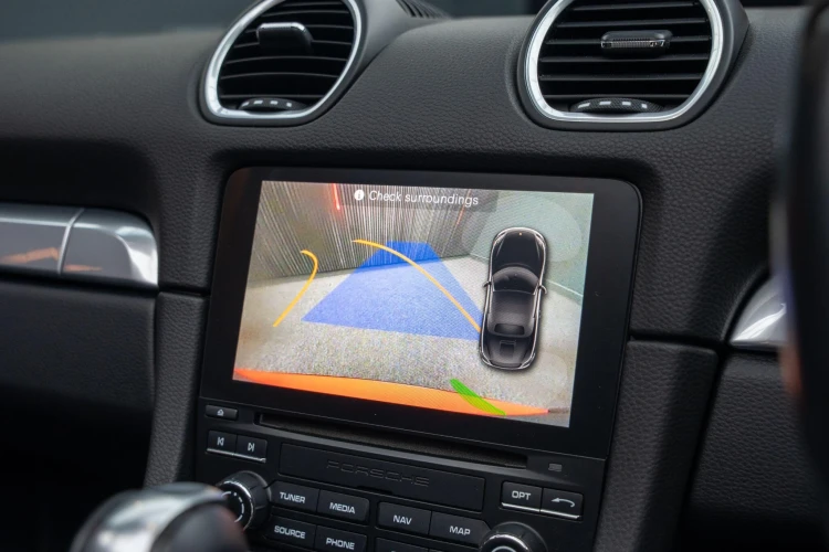 Vehicle Image 8