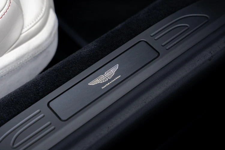Vehicle Image 37