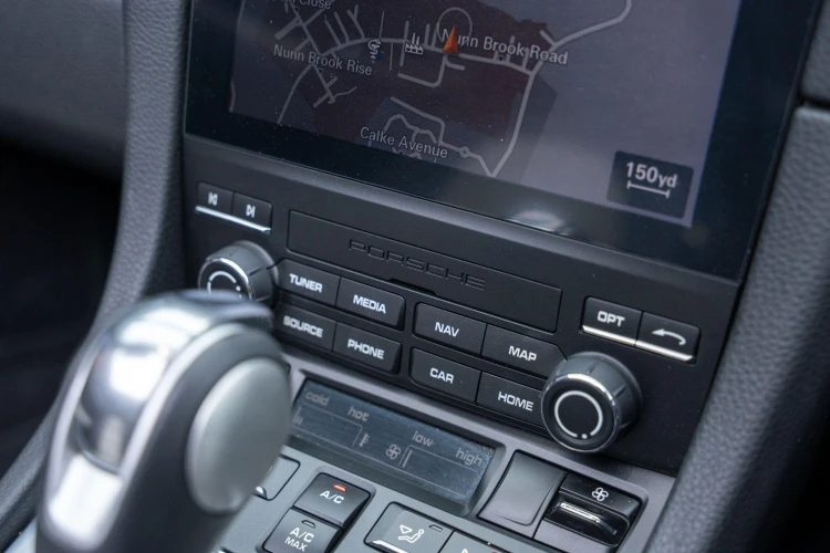 Vehicle Image 18