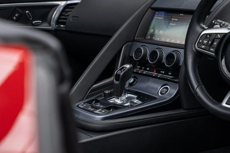 Vehicle Image 30