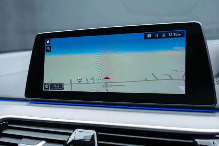 Vehicle Image 10