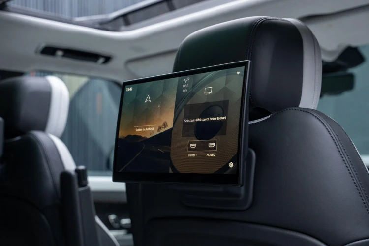 Vehicle Image 10