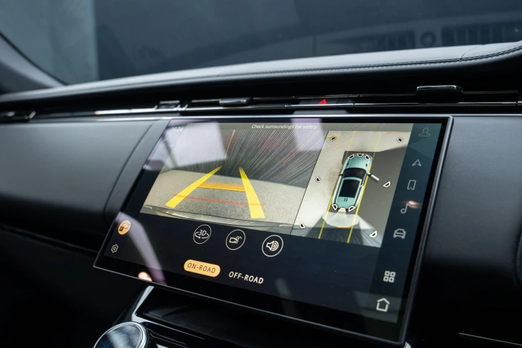 Vehicle Image 8