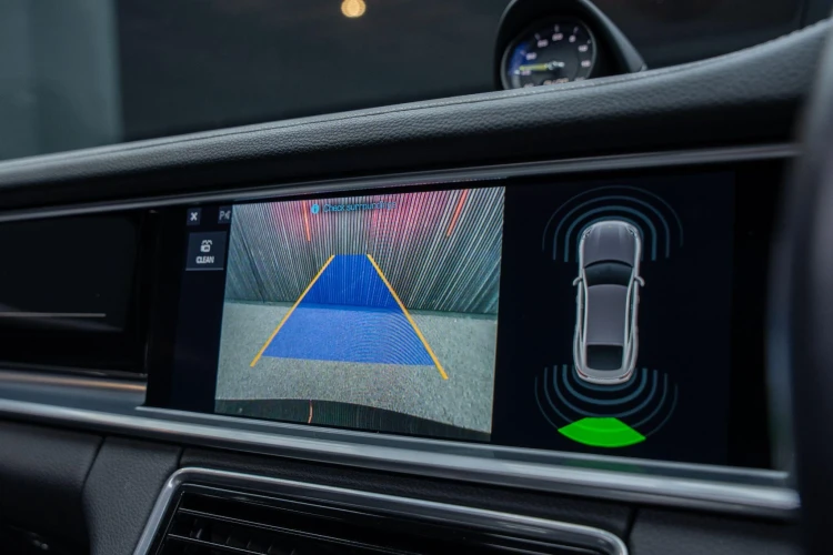 Vehicle Image 10