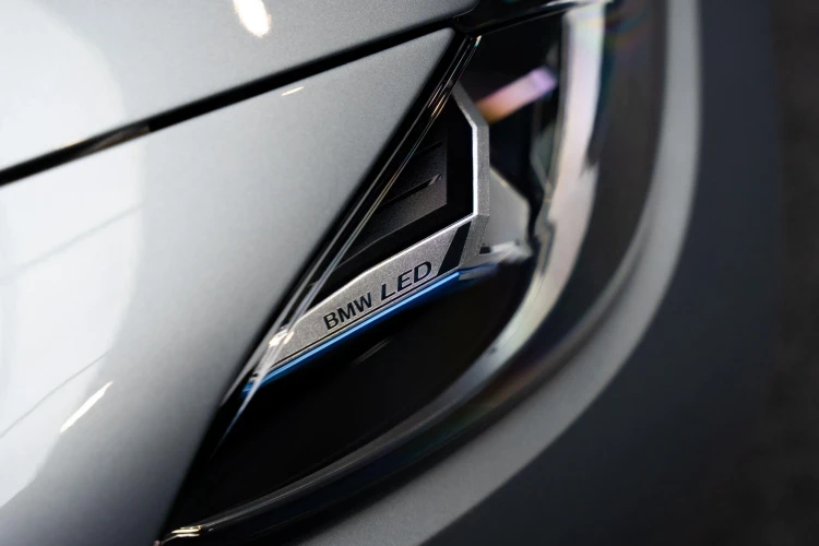 Vehicle Image 30