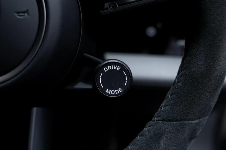 Vehicle Image 30