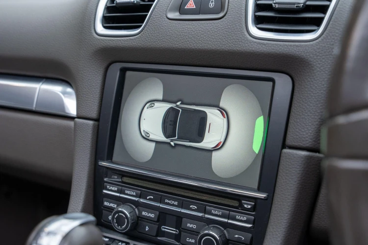 Vehicle Image 10